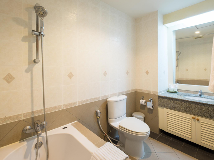 Bathroom 17