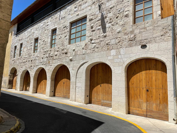 Others 3, Studio du Maire Maison de L'Eglise du Couvent, Aude