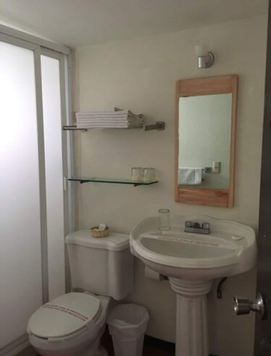 Bathroom 4, Ilebal, Cuernavaca