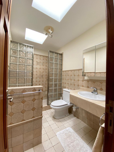 Bathroom, Seafront Puerto Calero Villa, Las Palmas