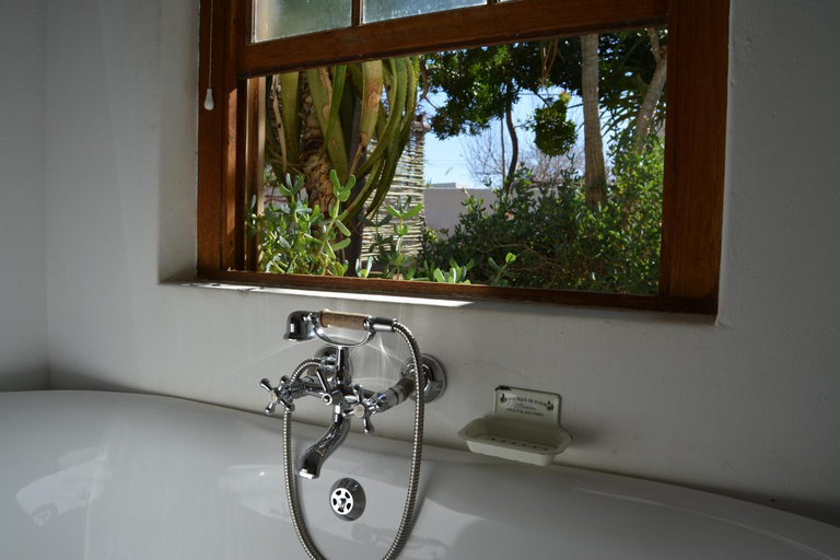 Bathroom 4, Ta Mala's Cottage, Central Karoo