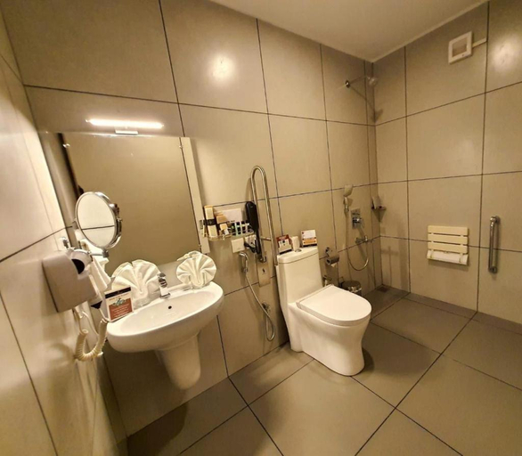 Bathroom, Emperor-Hotel Rachana Continental Pvt Ltd, Thrissur