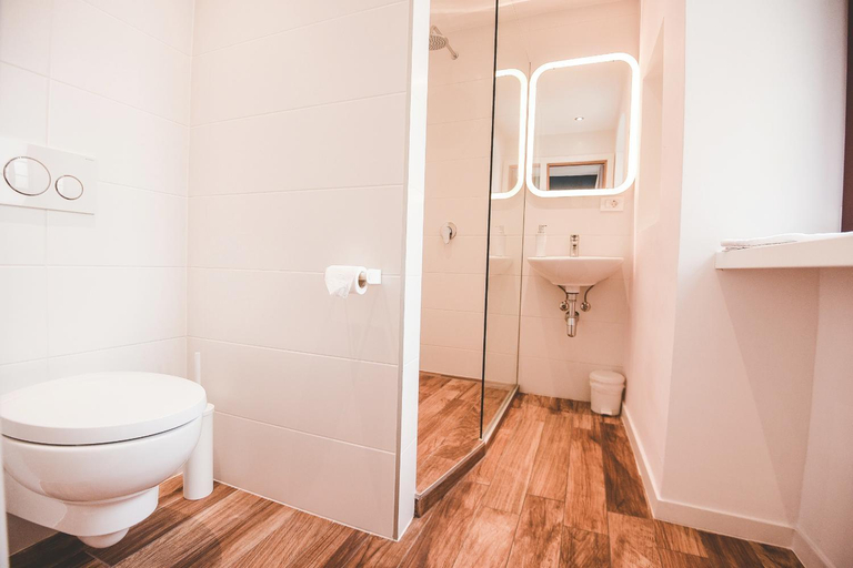 Bathroom 5, Tre Re Inn, Rijeka