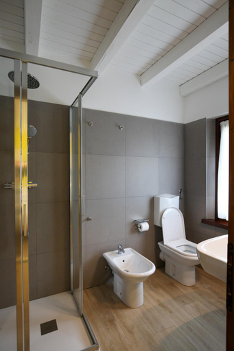Bathroom 3, Appartamento immerso nella natura con parcheggio - Primula, Belluno