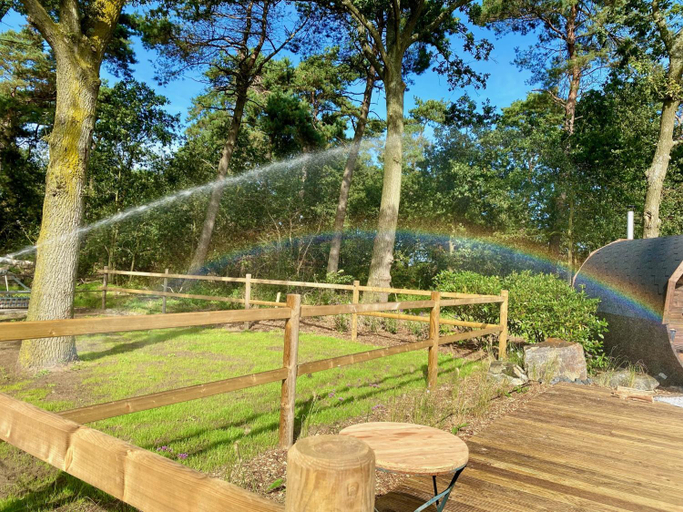 Others 5, Luxe Finse Kota met Jacuzzi en SaunaBarrel de Zandhoef, Eersel
