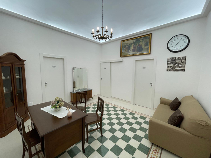 Others 5, Casa Crispi, Syracuse