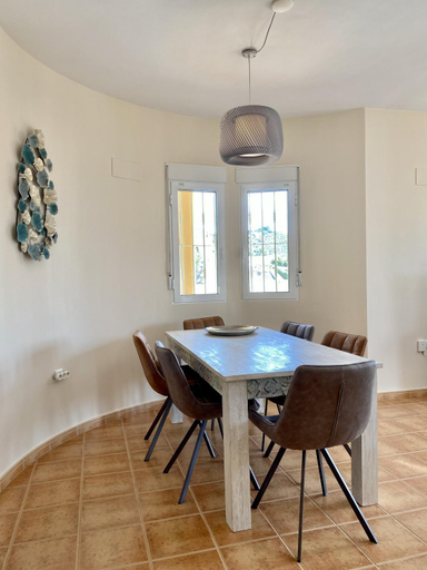 Others 5, Roca de Leones by United Renters, Alicante