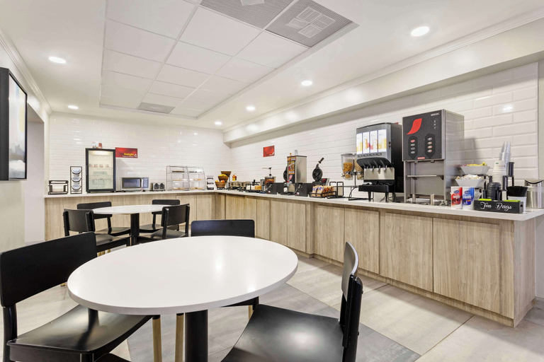 Food & Drinks 5, Best Western Plus Sugar Land/Stafford, Fort Bend
