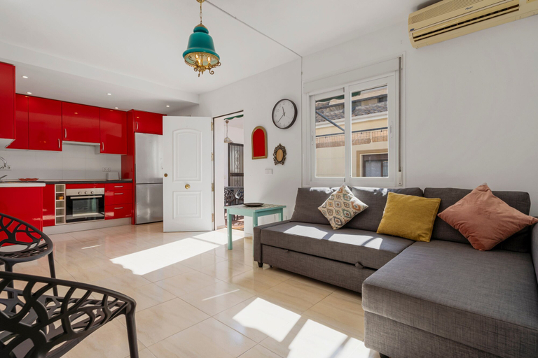 Room 5, Bright Rooftop in Fuengirola City Center by Costarentals - Ref 255, Málaga