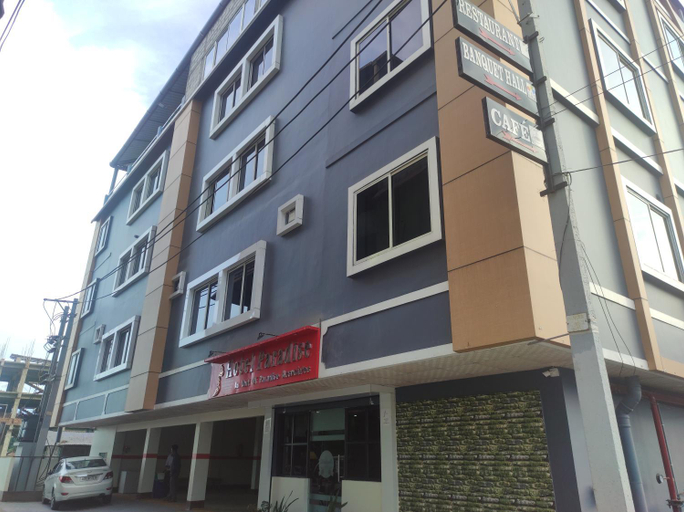 Exterior & Views