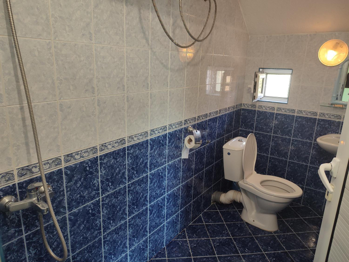 Bathroom 2, Хотелски Комплекс Авалон, Asenovgrad