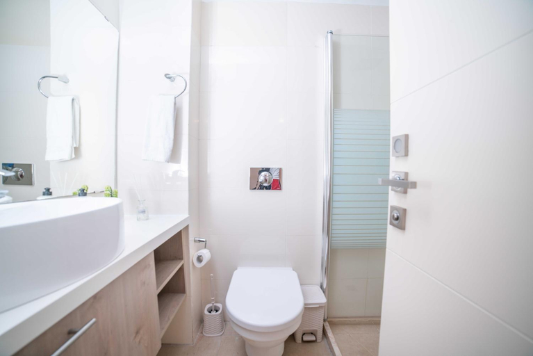 Others 4, Art Apartment In Mamila - King David Residence כשר לפסח - ממ"ד, Jerusalem