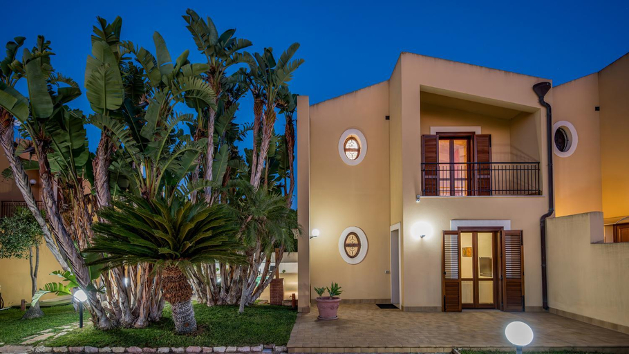 Exterior & Views, Villa delle Sirene 6, Emma Villas, Trapani