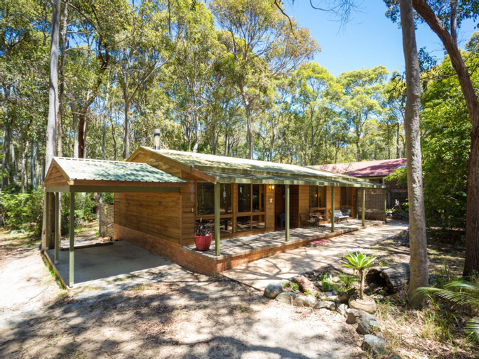 Caseys Pet Friendly Beach Cottage, Eurobodalla
