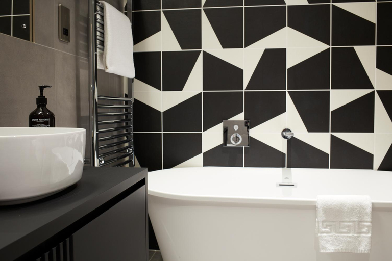 Bathroom 4, Leven Manchester, Manchester