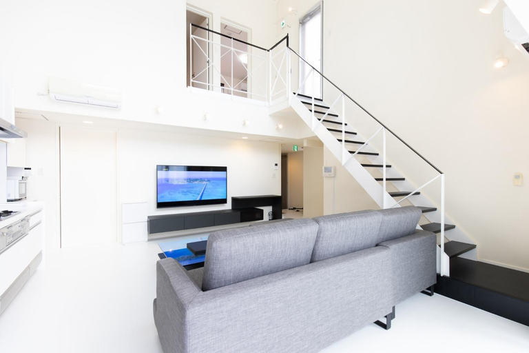 Shared lounge/TV area, B BASE KOURI iSLAND, Nakijin