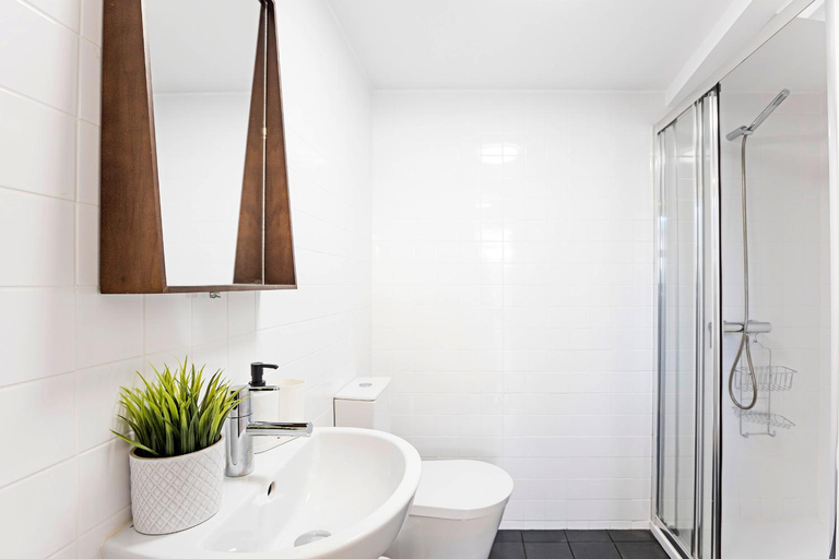 Bathroom 3, Vila Burgães by LovelyStay, Porto
