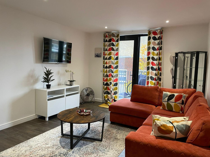 3, Modern en-suite room and self catering in london, London