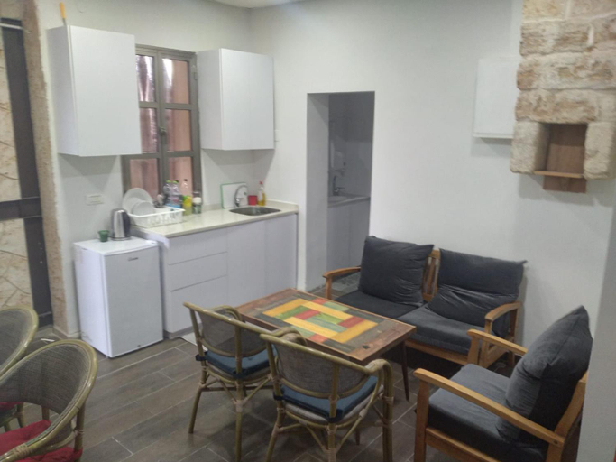 Kitchen 3, BenGurion 25 Apartment