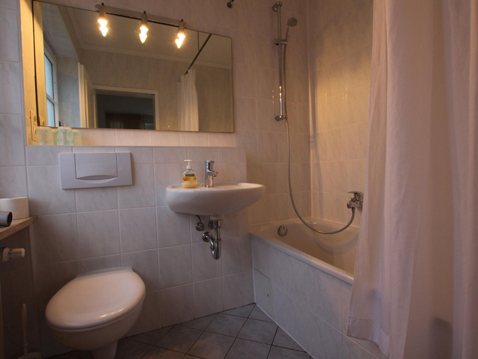Bathroom 3, Ferienwohnung in Westerland auf Sylt, Nordfriesland
