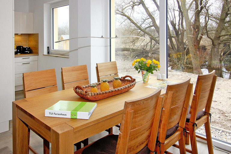 Dining, Ferienhaus Lotte in Vieregge, Vorpommern-Rügen