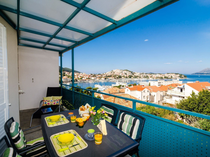 Dining 4, Apartment Radovan - One-bedroom Apartment With Balcony and Sea View, Dubrovnik