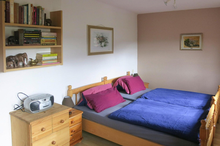 Room 2, Holiday Home in Losheim am See, Merzig-Wadern