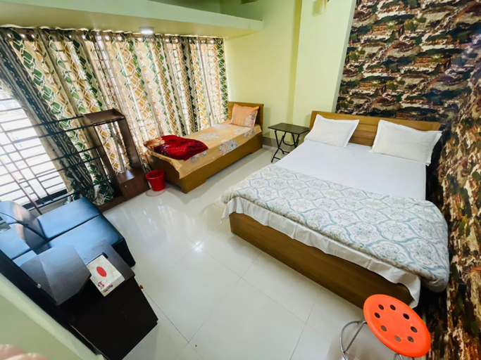 Bedroom 3, Hotel Garden City, Bandarbon