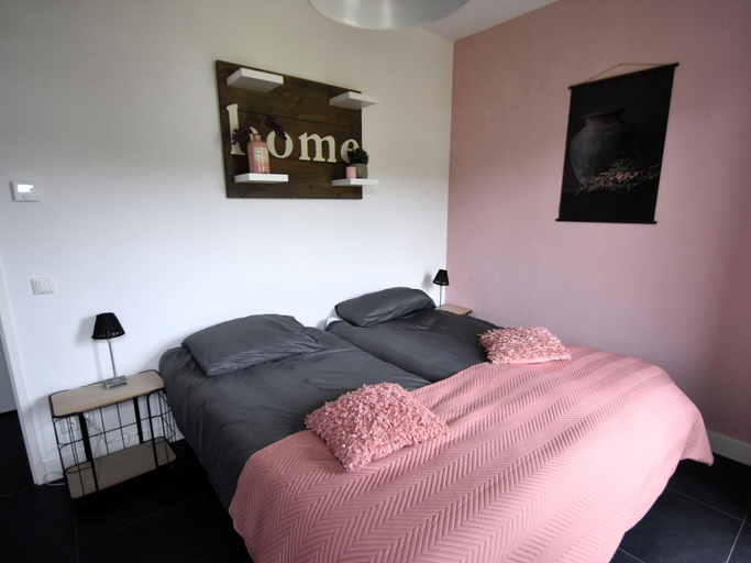 Bedroom 2, Villa on the Water Near the Veluwemeer, Zeewolde