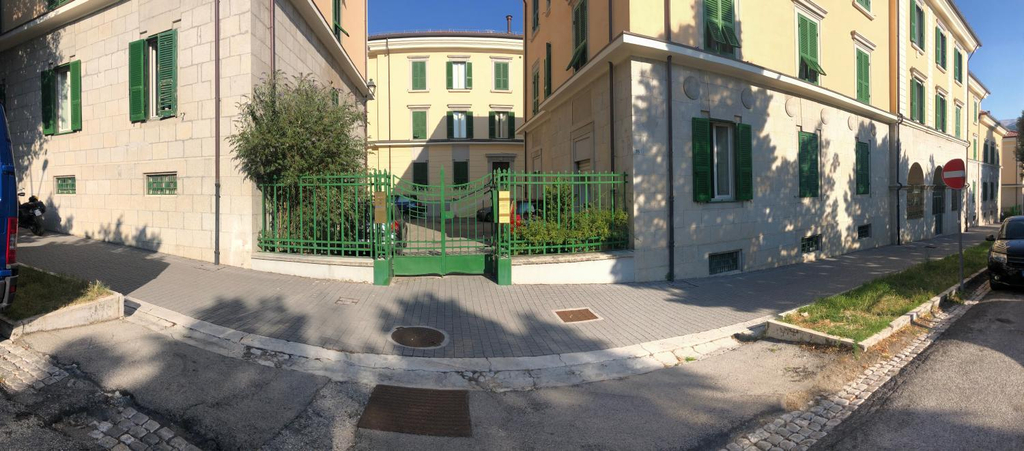 Others 4, A casa di Noemi, L'Aquila