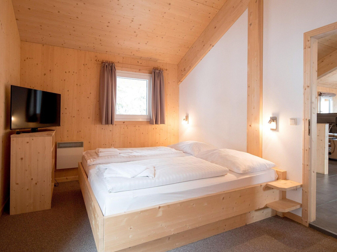 Bedroom 3, Chalet in Alps Near Ski Resort & Forest, Murau
