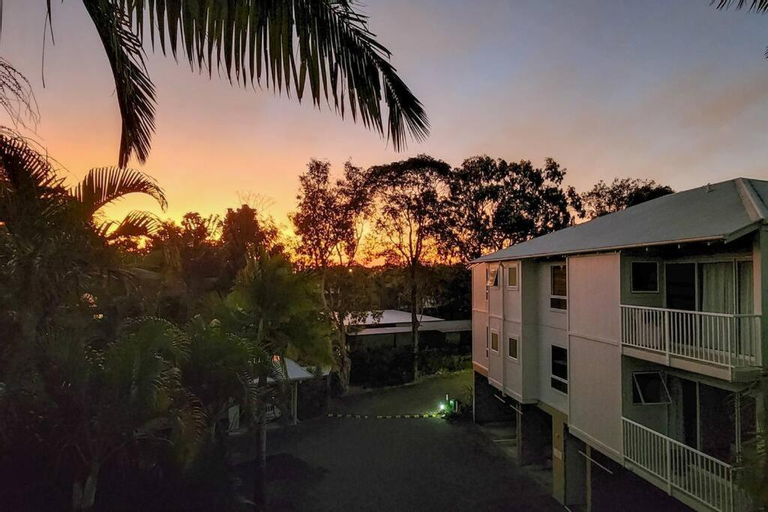 Luxury Top Floor Sunset Villa, Noosa - Noosa-Noosaville