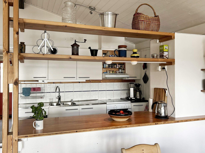 Private kitchen, 5 Star Holiday Home in Haro, Värmdö