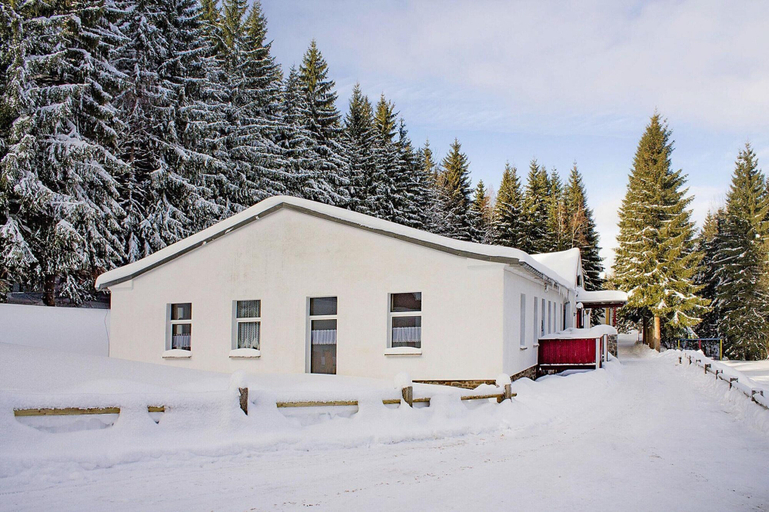 Exterior 2, Apartments in the Idyllic Ore Mountains, Breitenbrunn, Erzgebirgskreis