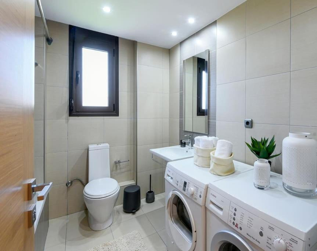 Bathroom 4, Pentanemi Luxury Villa, Central Macedonia