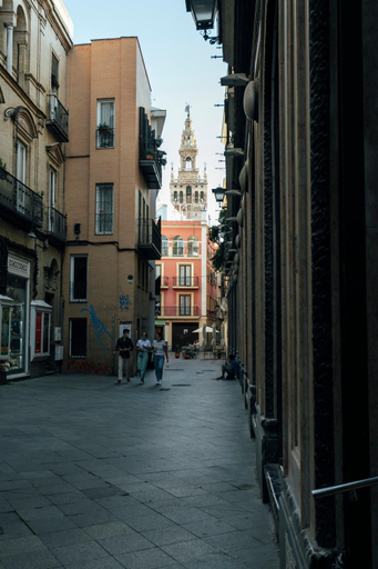 Others 4, Alohamundi Francos, Sevilla