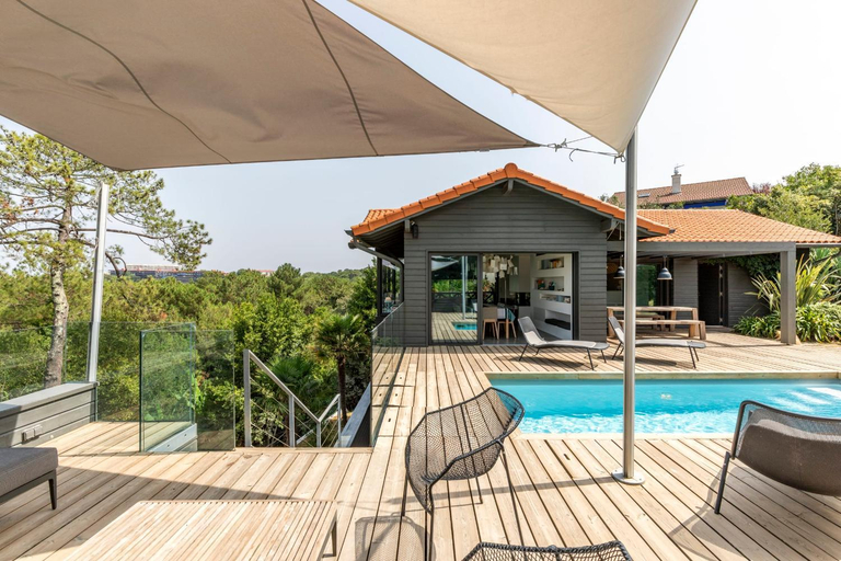 MILADY KEYWEEK Villa with Pool Ocean Views in Biarritz, Pyrénées-Atlantiques