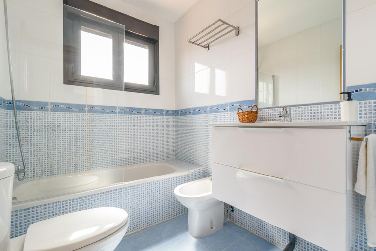 Bathroom 3, Villa Twins, Las Palmas
