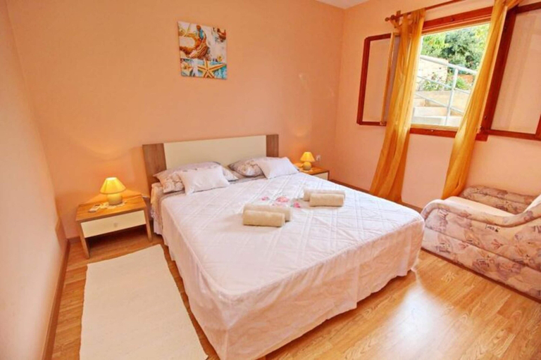 Room 4, Apartments Bacic - One Bedroom Apartment With Terrace and Sea View, Blato