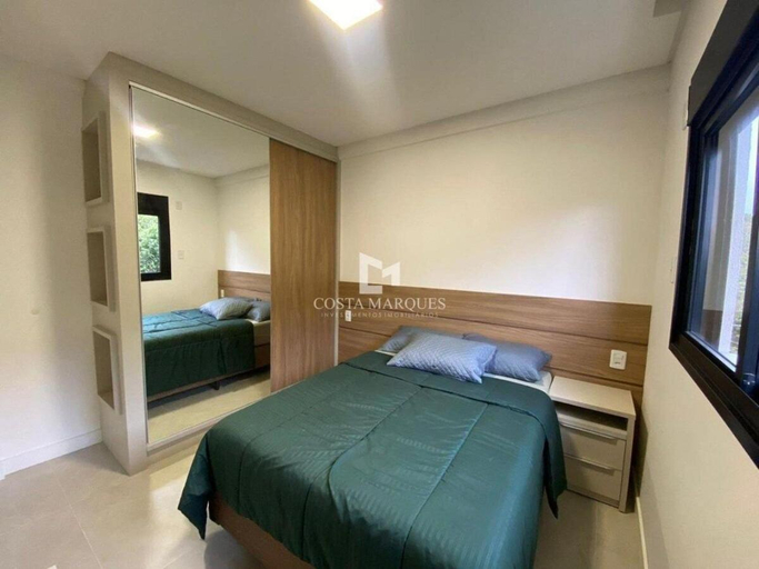 Others 4, Apartamento sobre a avenida principal com vista mar, Bombinhas