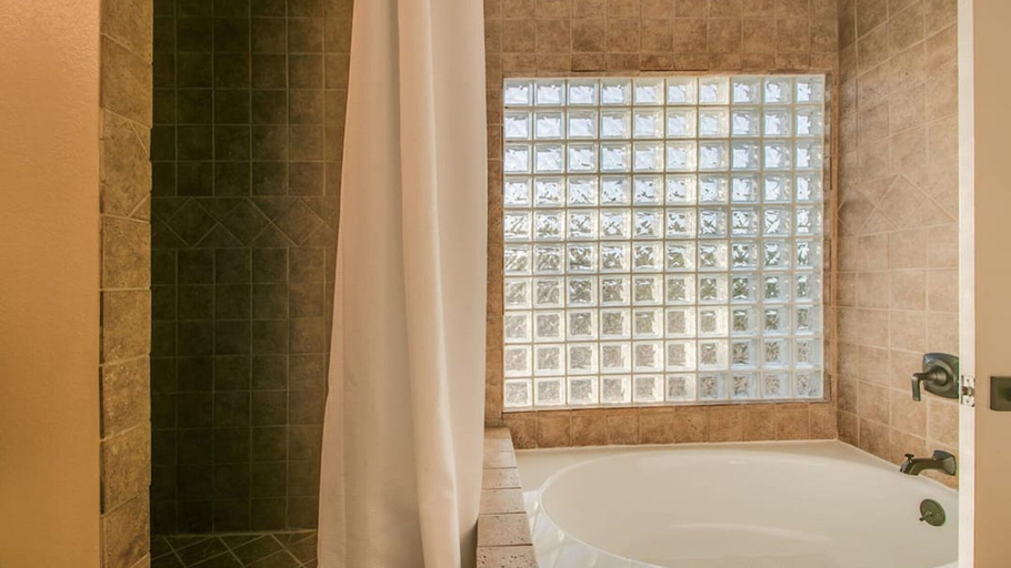 Bathroom 4, Amazing Remodeled Scottsdale 5 Bdrm W/pool!, Maricopa
