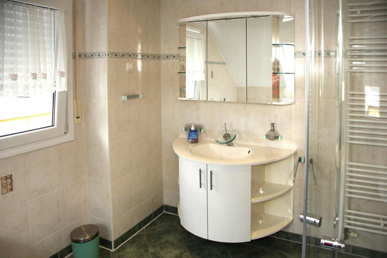 Bathroom 5, Ferienhaus Mowe in Mirow, Mecklenburgische Seenplatte