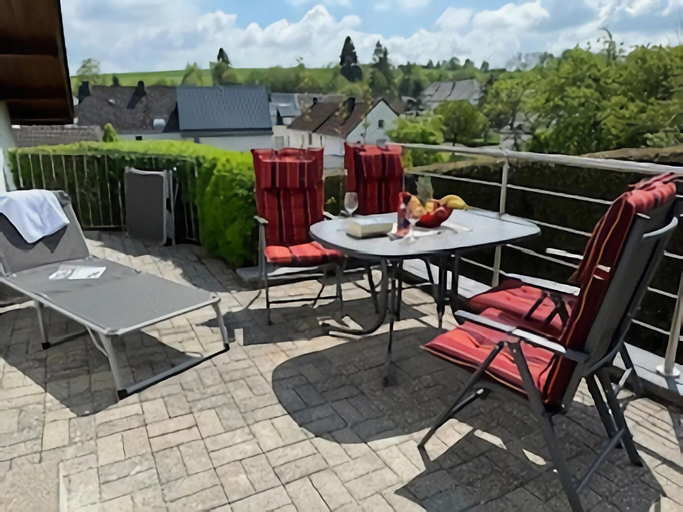 Dining 2, Apartment in Eifel Near Hiking Trails, Vulkaneifel