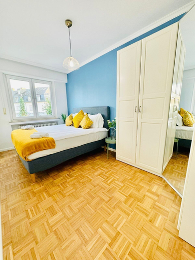 Room 3, Elegant one bedroom w private terrace, Luxembourg