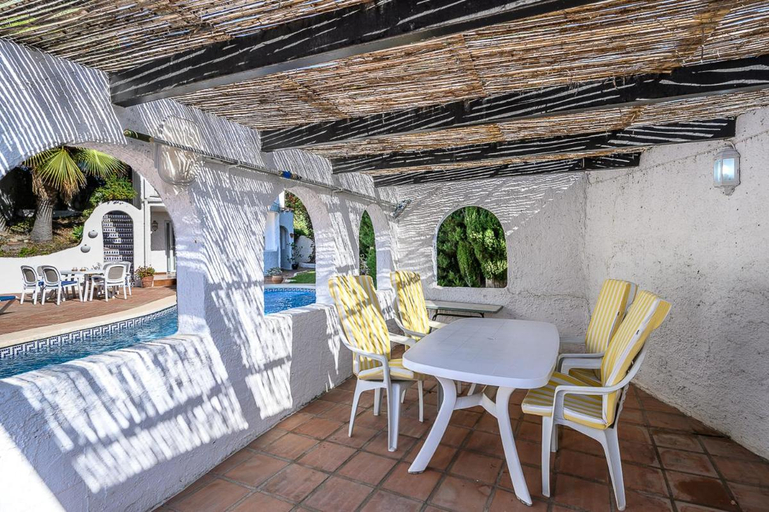 Others 2, Villa Chimenea with pool and lovely garden, Málaga