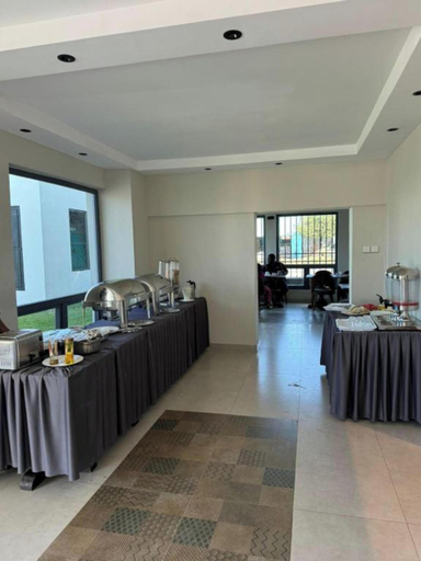 Food & Drinks 4, Ivory Park Hotel, Nakuru Town East