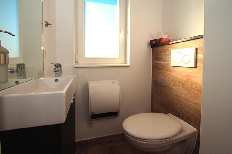 Bathroom 4, Ferienhaus am Partwitzer See, Elsterheide, Bautzen
