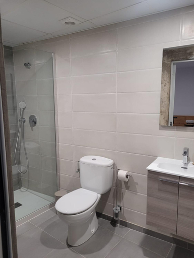 Bathroom 3, Malva Hostel Estartit, Girona