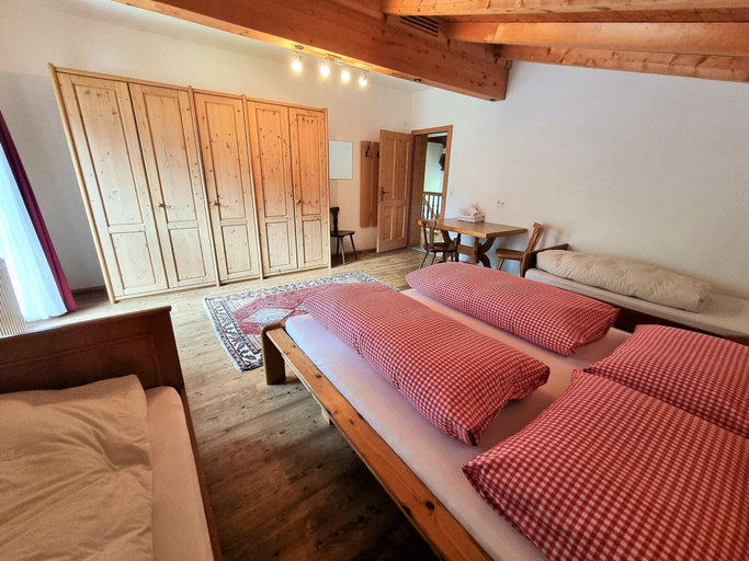 Bedroom 2, Holiday Home in Finkenberg With Terrace, Schwaz