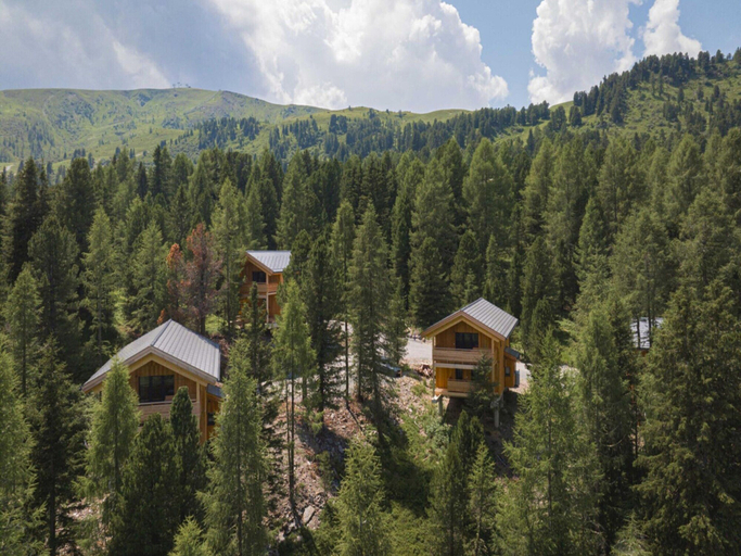 Others 5, Superior Chalet Withsauna & Hottub, Murau